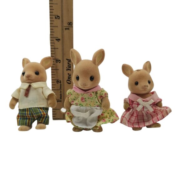 Epoch Calico Critters Kangaroo Family Sylvanian Families Miniature Figures Dolls - Picture 10 of 10